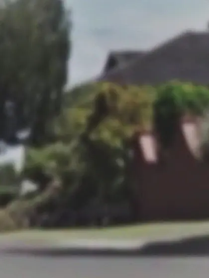 Hot long-haired blondie enjoys