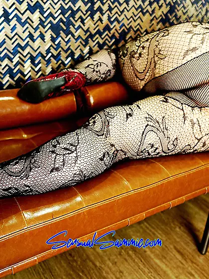 GRANNY EN LINGERIE DE PUTE