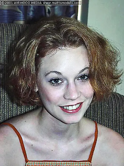 Pale skinned amateur Justine Joli takes off her blue jeans and w