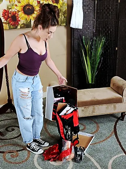 BDSM-y get-up step-daughter fucks her daddy