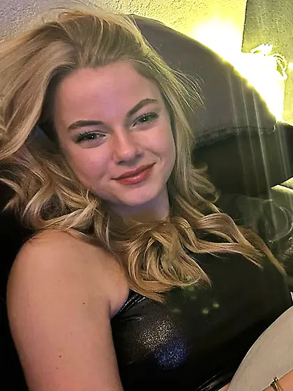 Nina,  dutch student