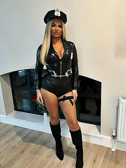 Various bimbos and tight UK teens