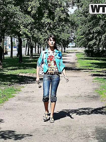 One of the sweetest teen pussies of all time gets stretched