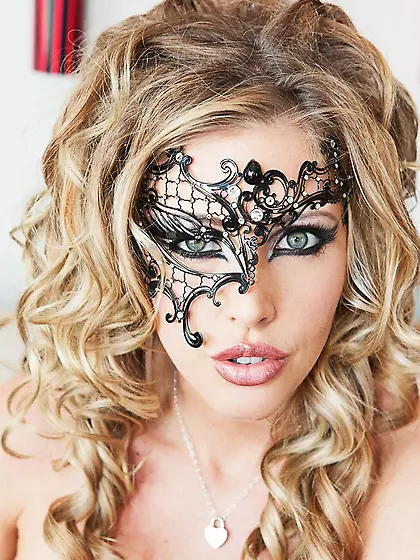 American blonde mask