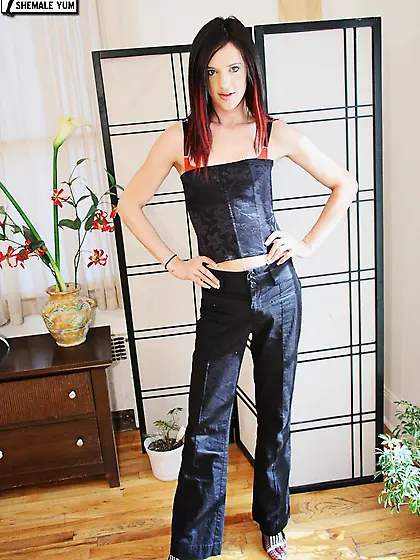 Jennica super hot year