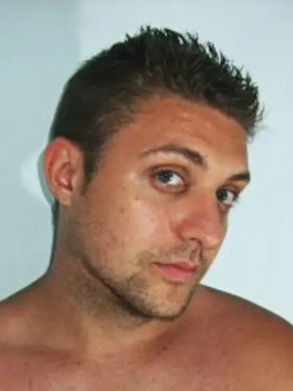 Blonde kevin perform dancing