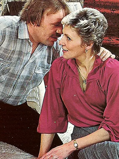 Horny red maid fisting hard bushy retro cunt