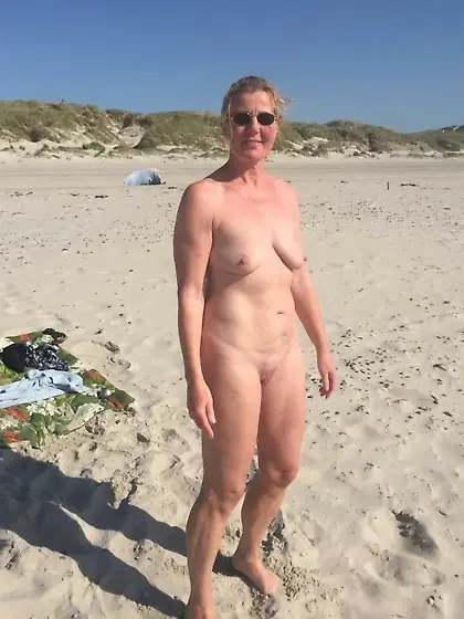 voyeur milfs and teens