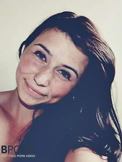 Buxom Bootylicious Emo Teenager ( four comments)