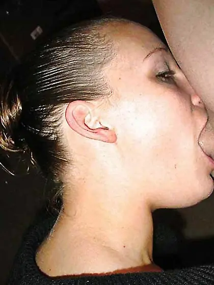 Junge schwanzlutscherinnen