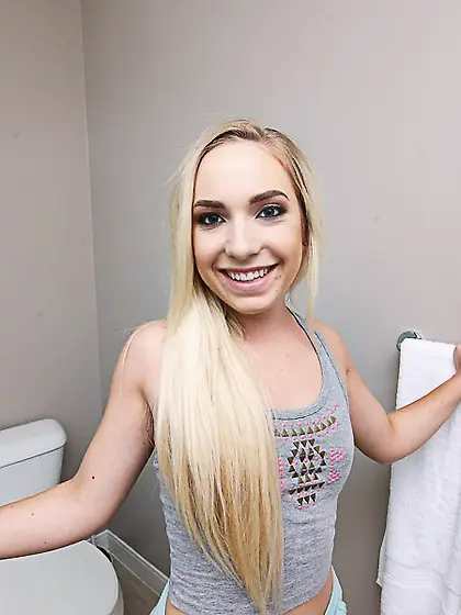 Fresh blondie grey top