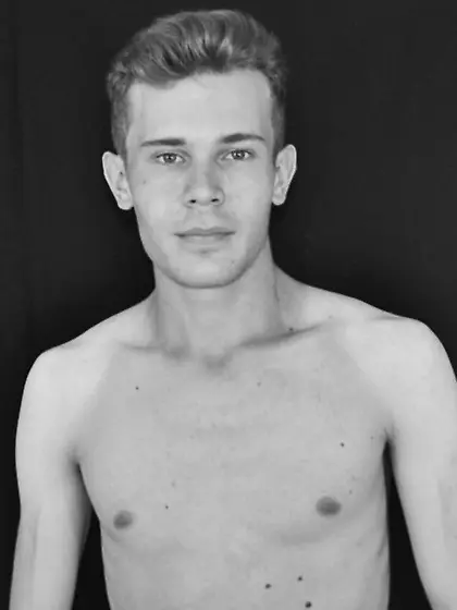 White young gay DenisBlue like to snapshot