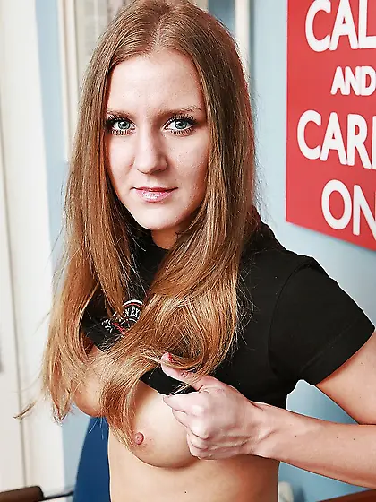 Blonde close up masturbation