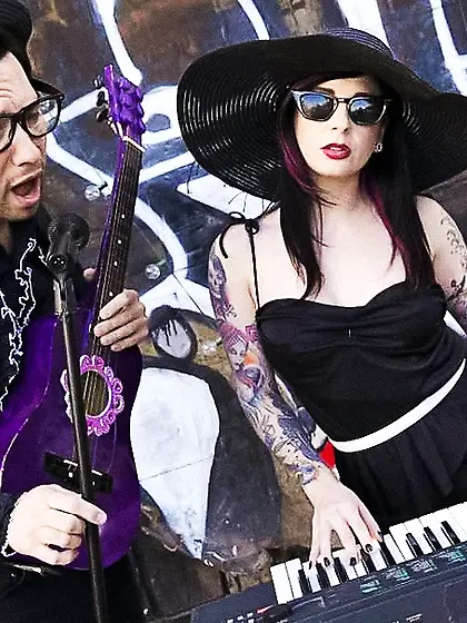 Gorgeous pianist pink flaunts