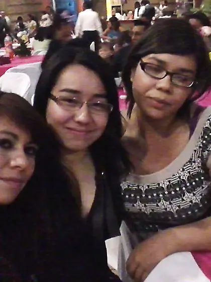 LIZ PUTA Y SUS AMIGAS