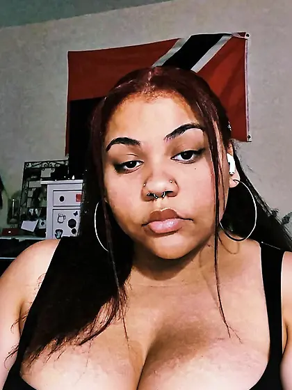 Fat Bbw cum whore looking for tributes