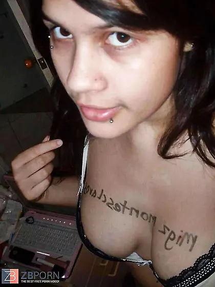 SPLENDID BUXOM TEENAGER CHICK