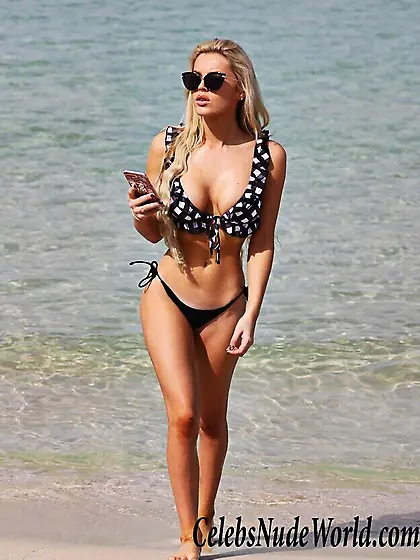 Betsy Blue English Sexy Photos