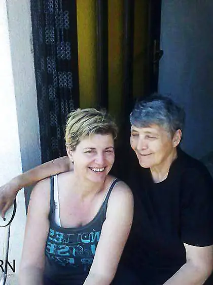 Coming from a nearby apartment