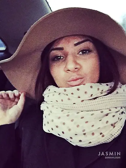 Tiny tits teen girl webcam