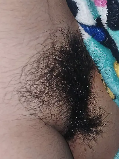 La rika panocha peluda de mi esposa dormida