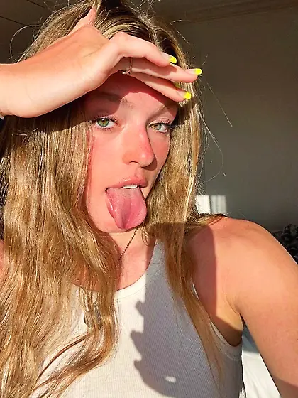 VSCO Slut Ellie
