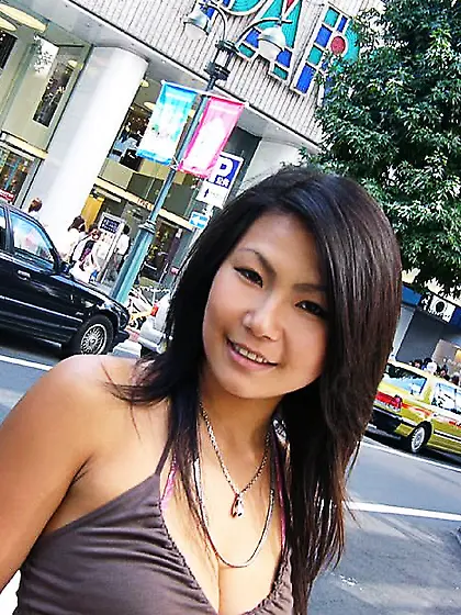 Bosomy oriental chick Asami Idols invites everybody to play with