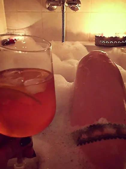 I,  my master's perpetually horny slave cunt