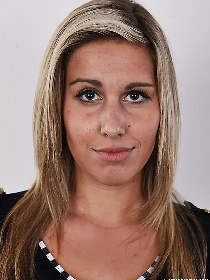 Fit blonde babe loves