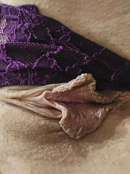 This is MRs LU Pussy with big labia,  Butterfly pussy