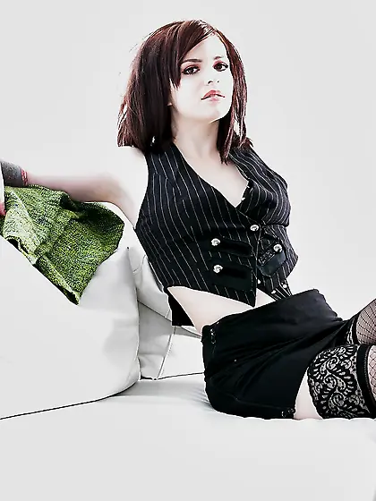 Emo tiny tits masturbation