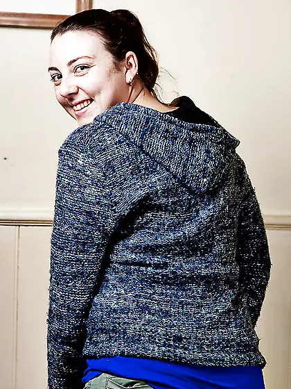 Twisted brunette with a firm bum is going to smack herself