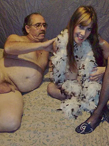 Pussy Licking Moon Aynjl from United States