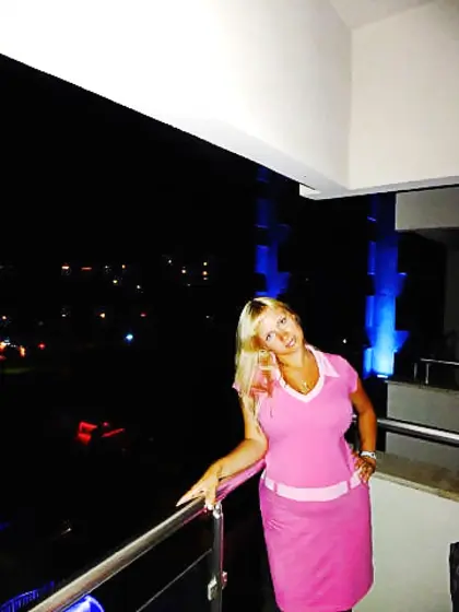 Busty Russian Woman 1314