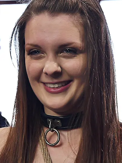 Rope bondage enhances slave training 