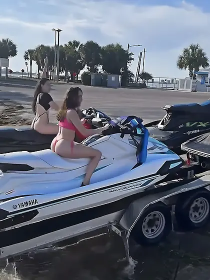 T-Back Bubble Butt Girls at the Boat Ramp