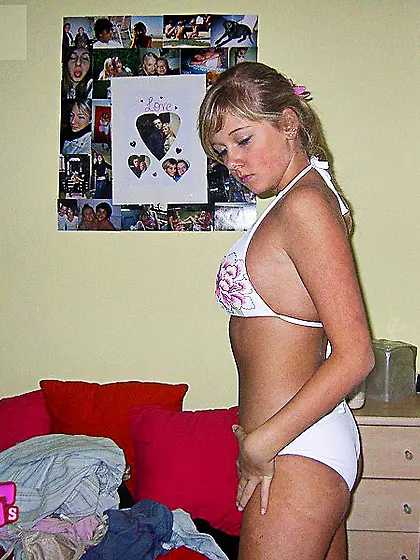 Girl friend sex posing