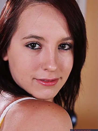 Allyson Wonder gets rid of her dress,  sucks a big cock and gets