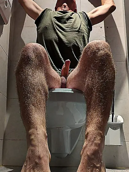 Andy Gymnast toilet rest stop lust 63