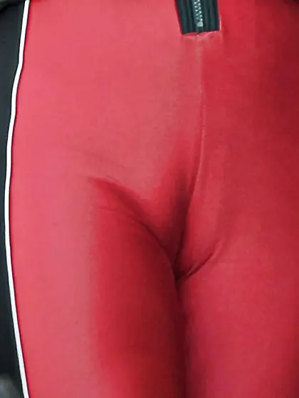 Maria Carey - Cameltoe