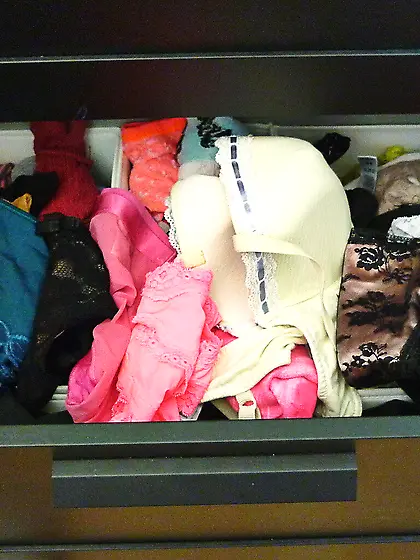 22yr old customers knicker draw