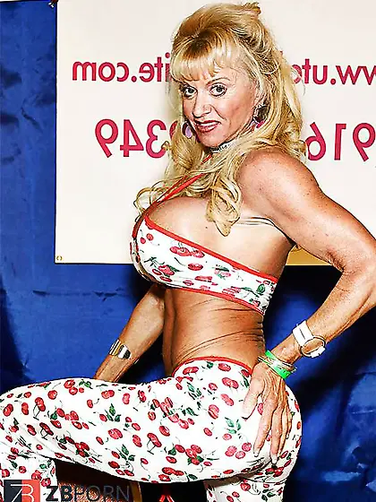 Utah Tasty: Mature Porn Industry Star with large silicone boobie