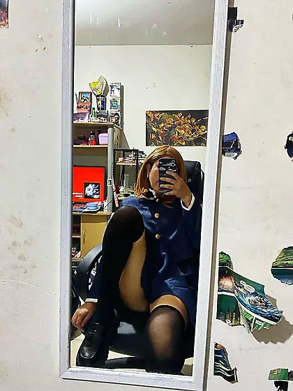 M1riam 0ropeza soles and holes