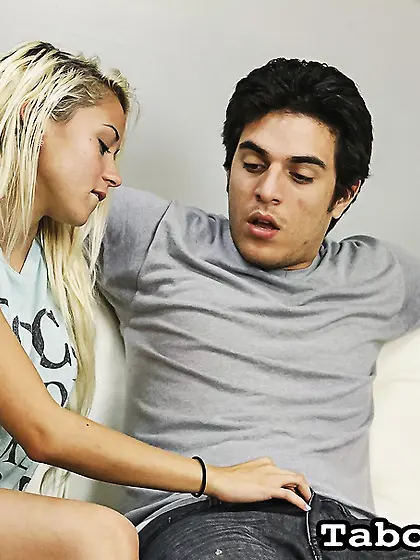 Bleach blonde teen seduces