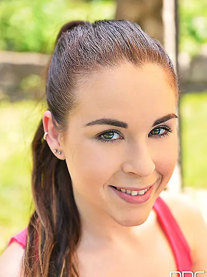 Amber Nevada is going to show her small boobs and wet cunt