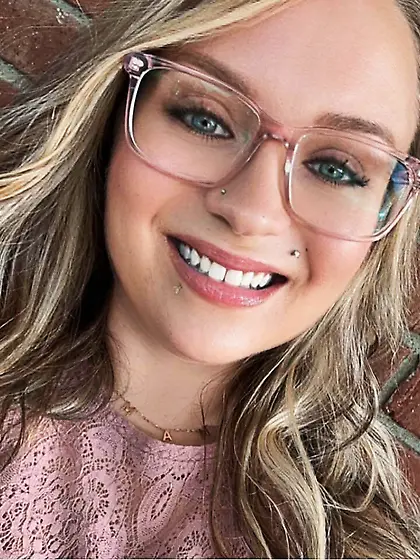 Reanna and Holly eat each other's pussy for GGW