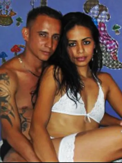 33 yo brunette Brandon and 22 yo brunette...