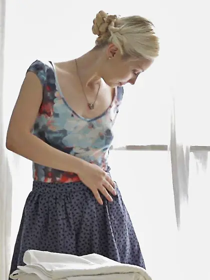 Dirty masseur is working up the delicious shaved beaver of horny