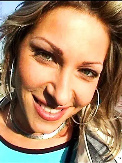 Caroline Cage screams like a real bitch while she gets her vagin