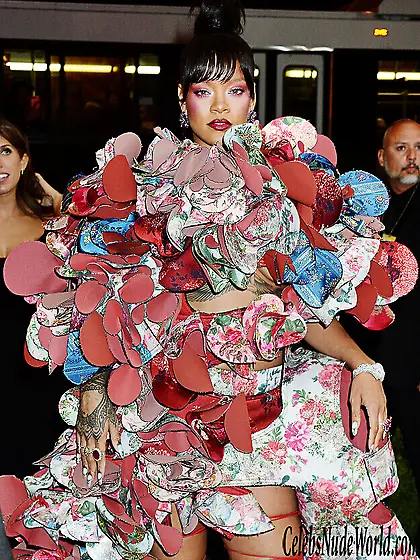 Rihanna Wearing a Weird Dress